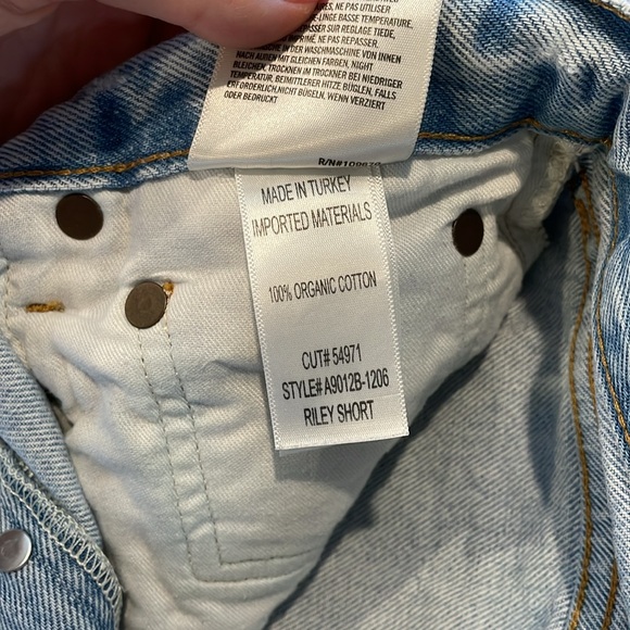 AGOLDE Riley Short - Picture 9 of 16